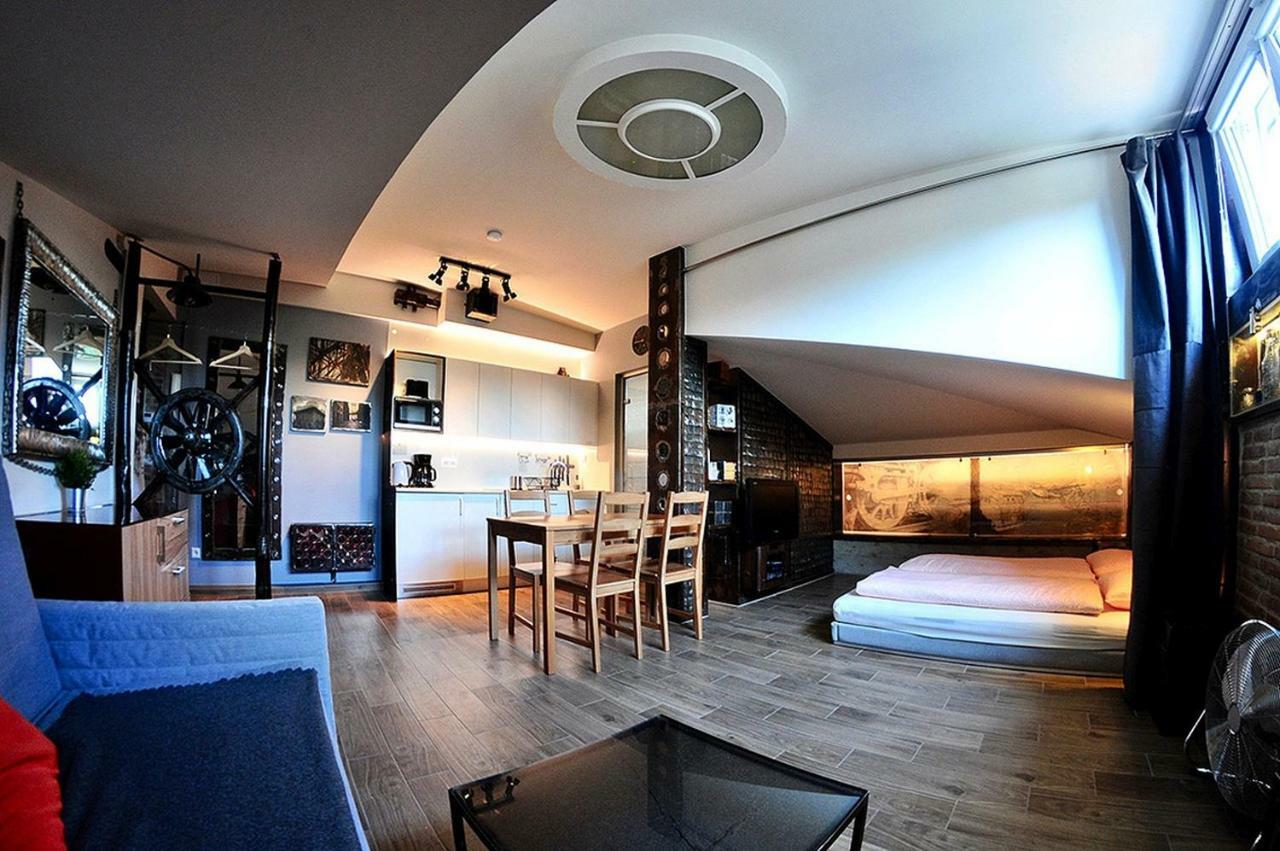 Alder Apartment