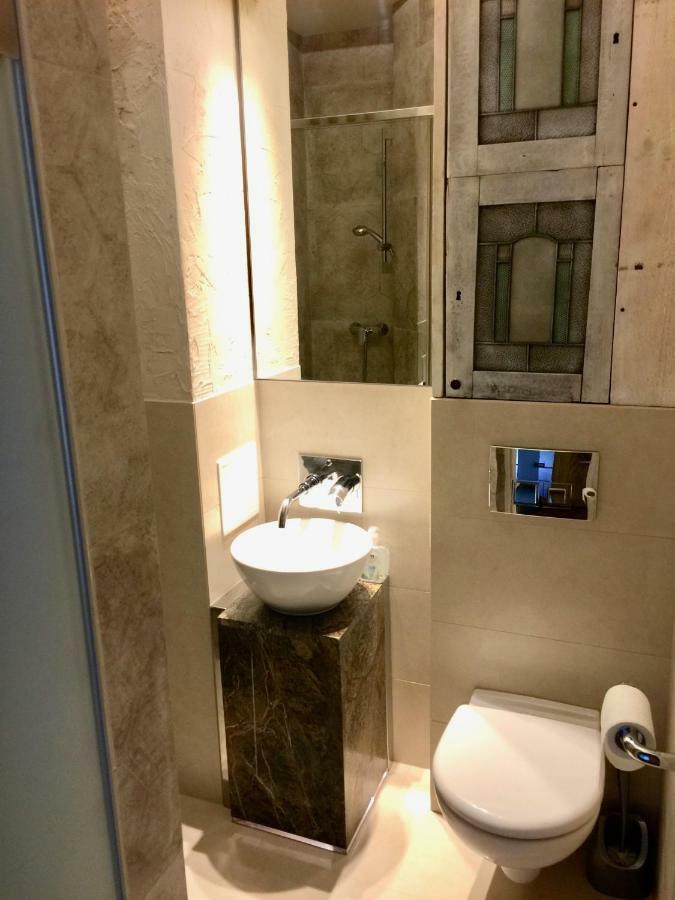Alder Apartment